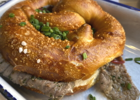 brez'n mit ochsenfetzen